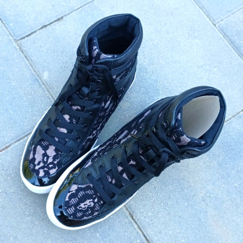 EUC R Minkoff 🥾 high tops